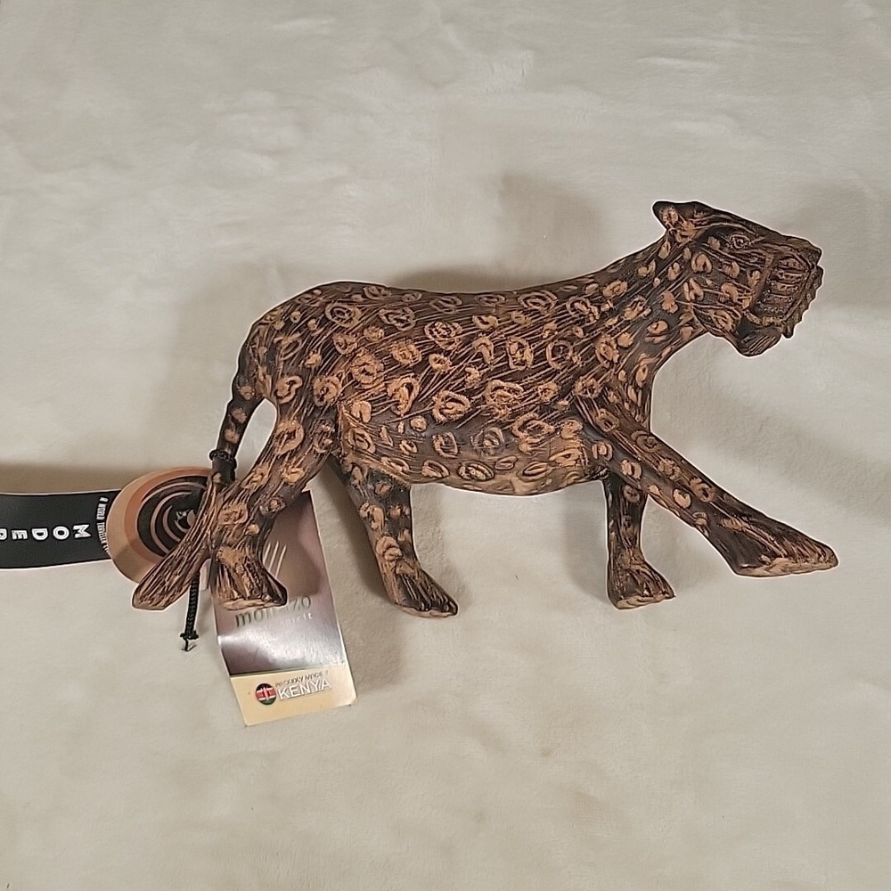 Modern Africa Hand Carved In Kenya Of‎ Jacarando Wood Leopard Sculpture 6" Tall
